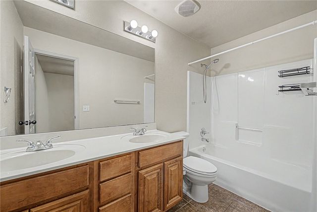 1662 & 1664 Evening Shade Drive, Fayetteville, AR 72703