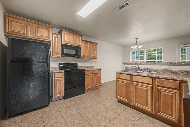 1662 & 1664 Evening Shade Drive, Fayetteville, AR 72703