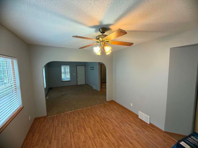 1015 12th Street N, Fargo, ND 58102
