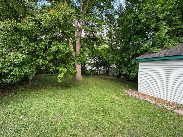 1015 12th Street N, Fargo, ND 58102
