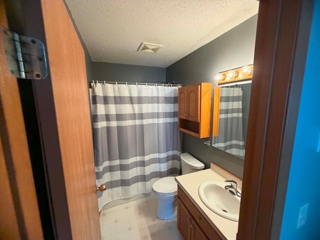 1015 12th Street N, Fargo, ND 58102