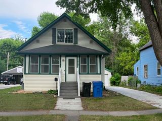 1015 12th Street N, Fargo, ND 58102