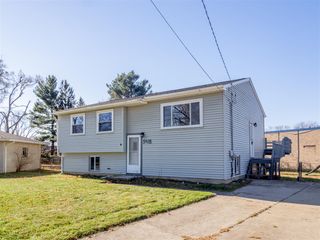 5918 Cheshire Street, Portage, MI 49002