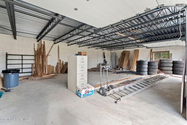 422 Lightning Peak Rd, Sandpoint, ID 83864