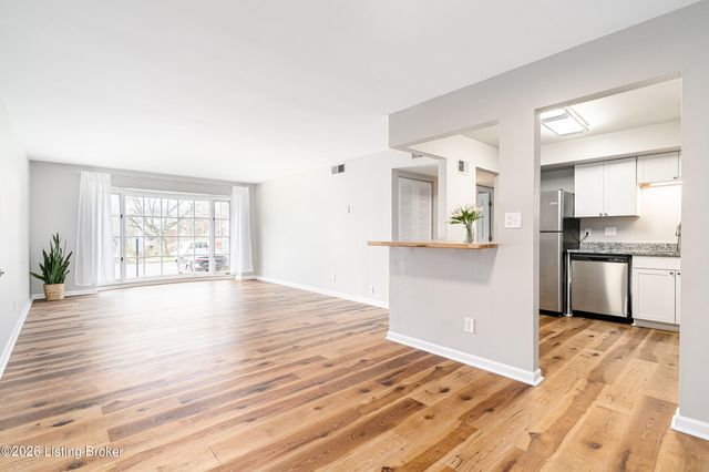 411 Highwood Dr, Louisville, KY 40206