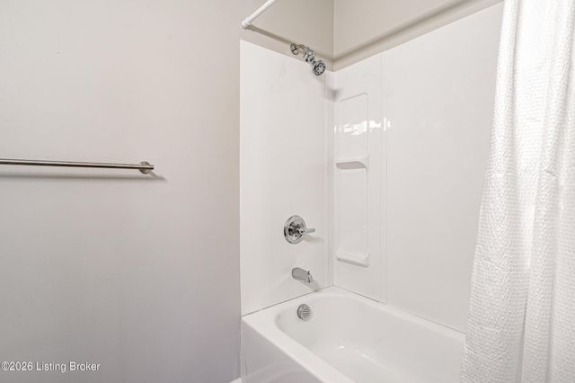 411 Highwood Dr, Louisville, KY 40206