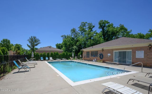411 Highwood Dr, Louisville, KY 40206