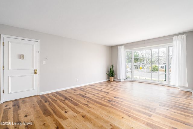 411 Highwood Dr, Louisville, KY 40206