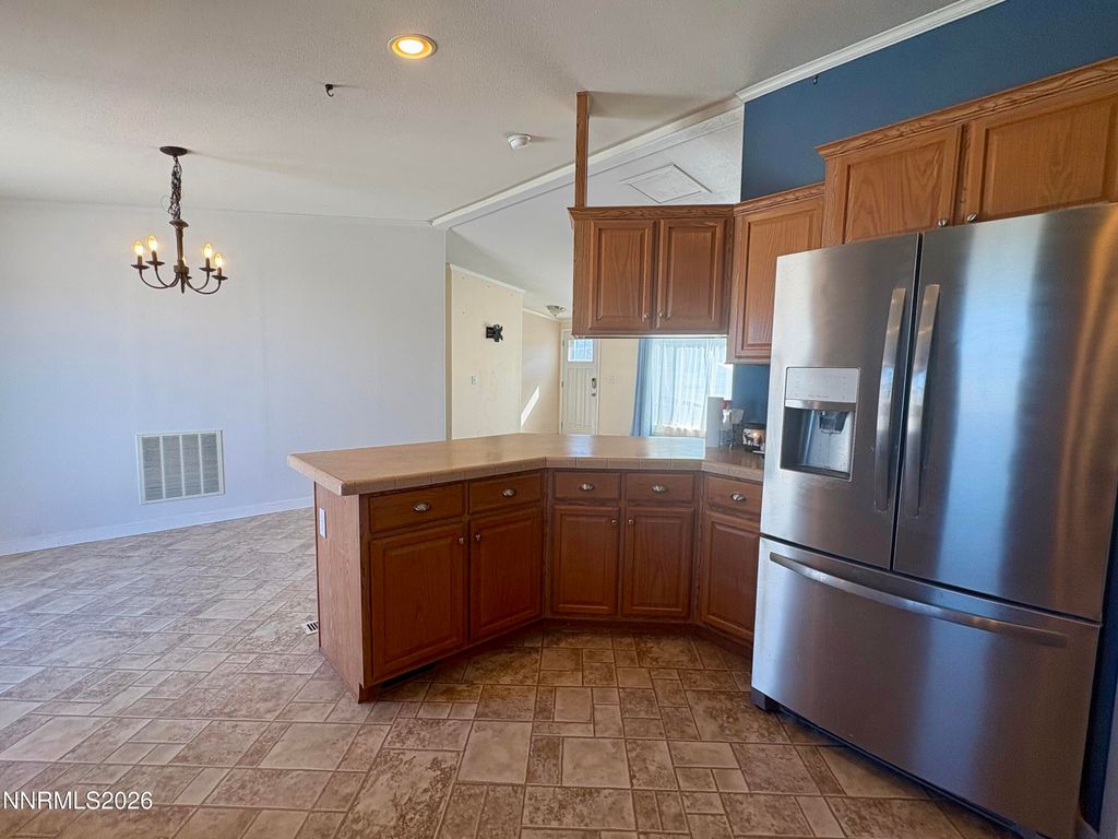 Image 12 of property listing at 575 N Meridian Road, Lovelock, NV 89419