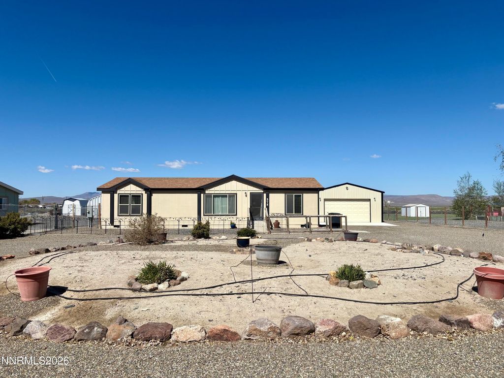 Image 2 of property listing at 575 N Meridian Road, Lovelock, NV 89419
