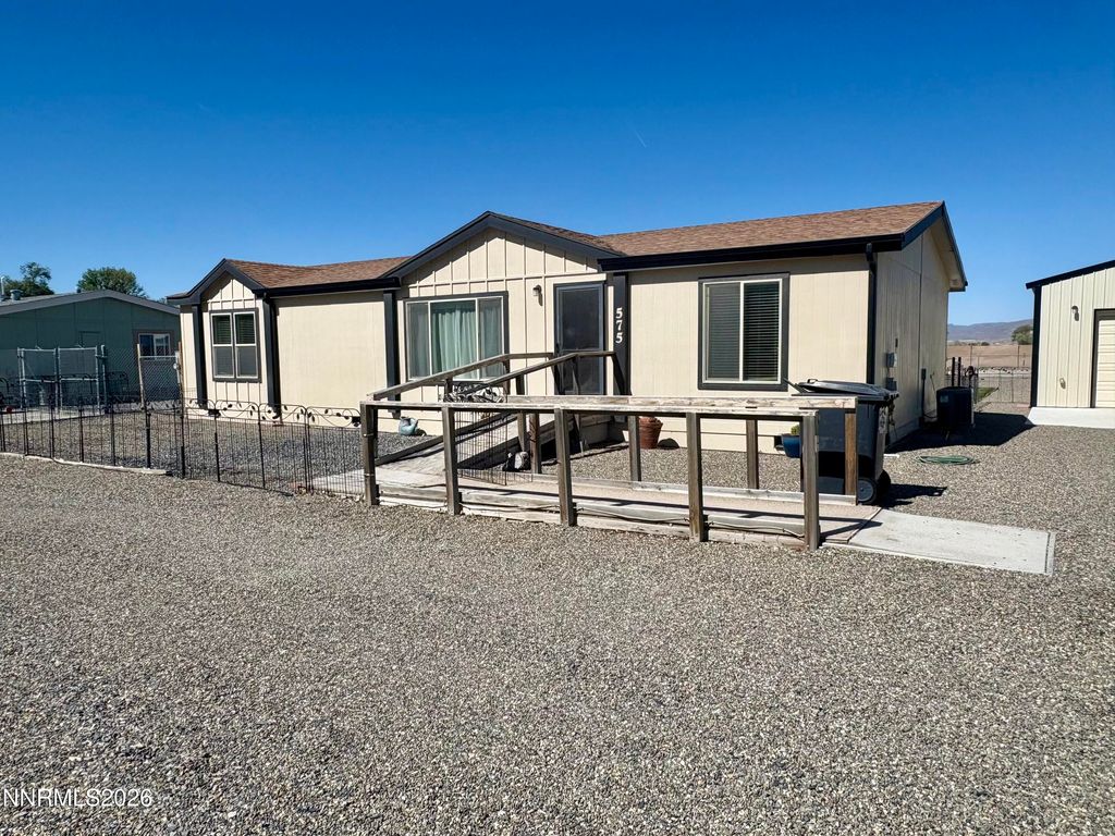 Image 3 of property listing at 575 N Meridian Road, Lovelock, NV 89419