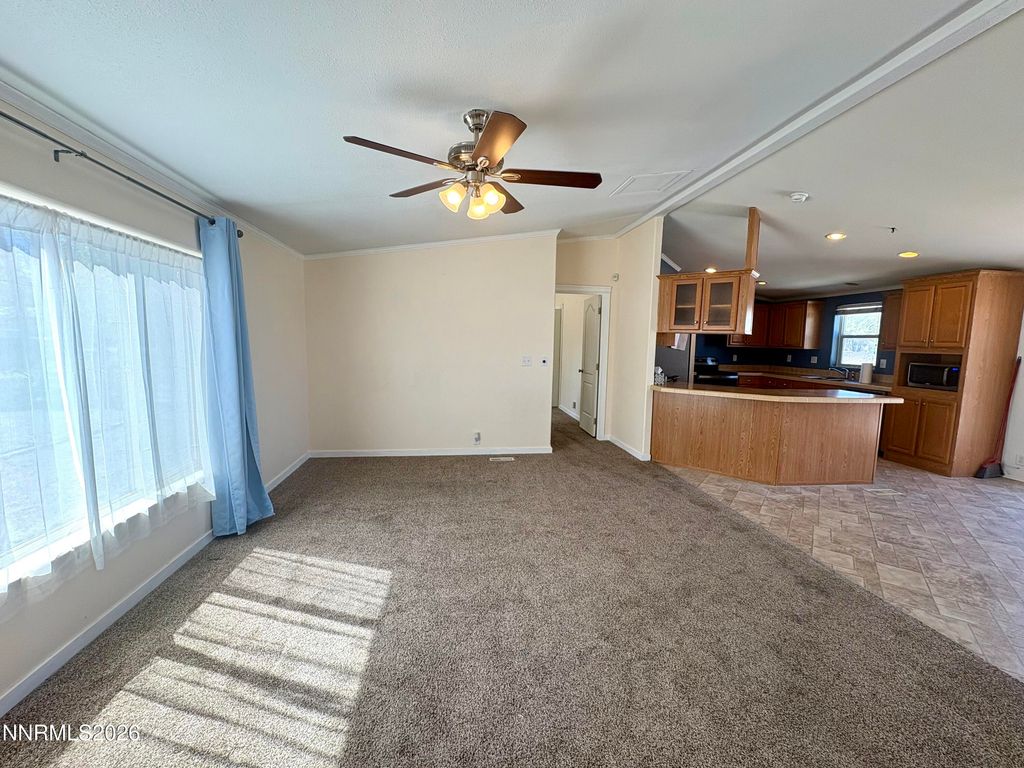 Image 4 of property listing at 575 N Meridian Road, Lovelock, NV 89419