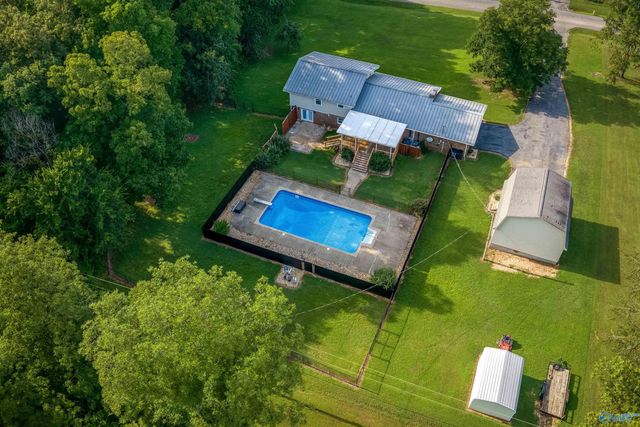 360 County Road 230, Florence, AL 35633