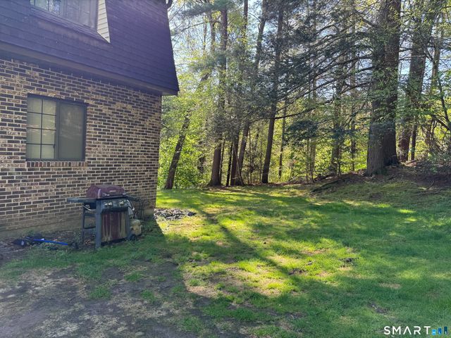 143 Pine Hill Road 2E, Thomaston, CT 06787