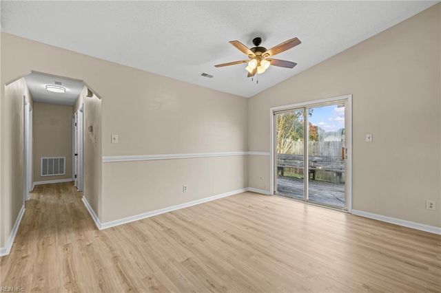 3812 Hazel CT, Virginia Beach, VA 23456