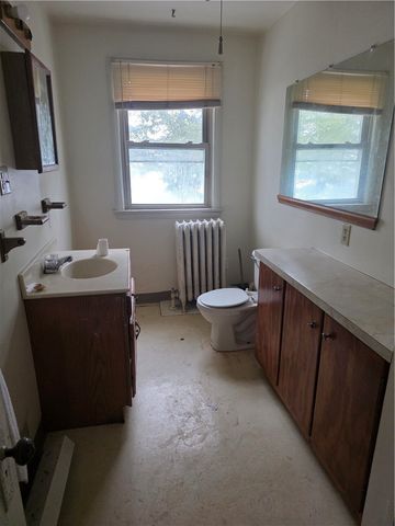 1206 Delaware Ave, New Castle, PA 16105