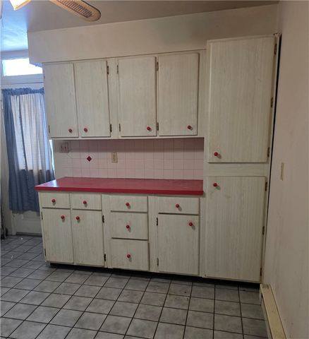 1206 Delaware Ave, New Castle, PA 16105