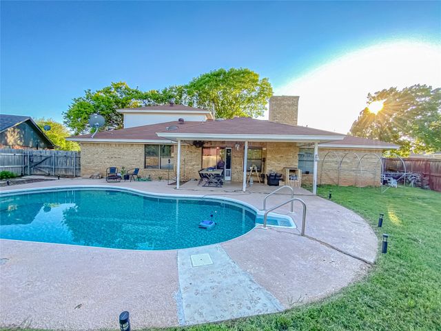 7709 John Carroll Drive, Abilene, TX 79606