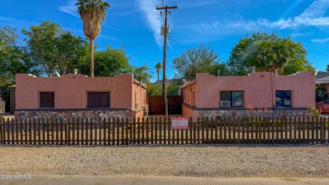 9033 N 11TH Street, Phoenix, AZ 85020