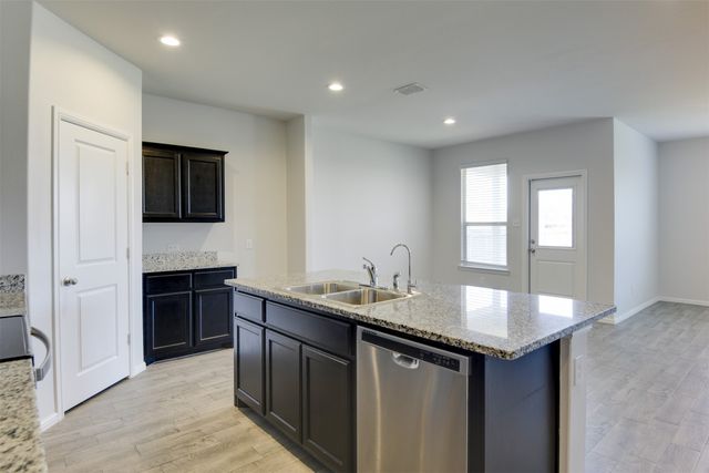 701 Blacktail Drive, Fort Worth, TX 76131