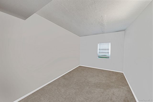 27 Trader Lane, Brentwood, NY 11717