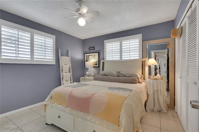 605 101st AVE N, Naples, FL 34108