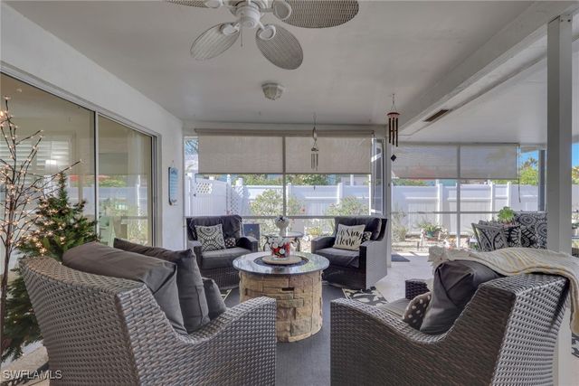 605 101st AVE N, Naples, FL 34108