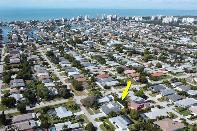 605 101st AVE N, Naples, FL 34108