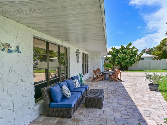 1511 89TH STREET NW, Bradenton, FL 34209