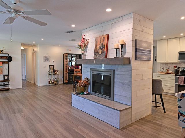 1511 89TH STREET NW, Bradenton, FL 34209