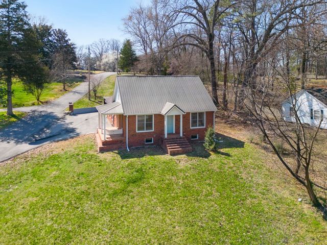 301 Westwood Dr, Mcminnville, TN 37110