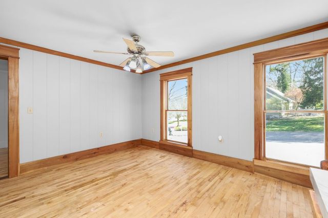 301 Westwood Dr, Mcminnville, TN 37110