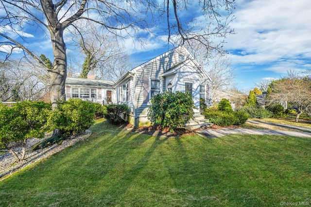 91 Tower Street, Sayville, NY 11782