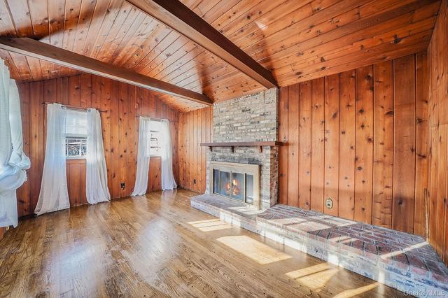 91 Tower Street, Sayville, NY 11782