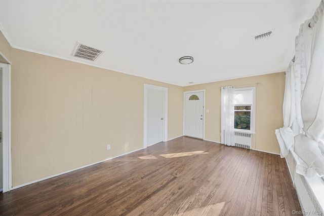 91 Tower Street, Sayville, NY 11782