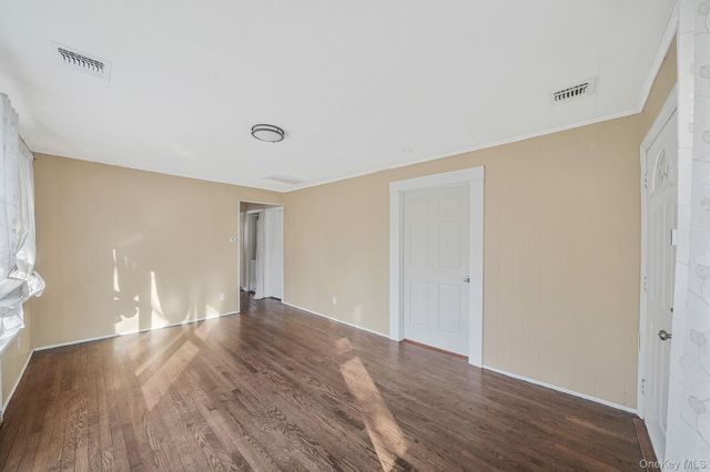 91 Tower Street, Sayville, NY 11782