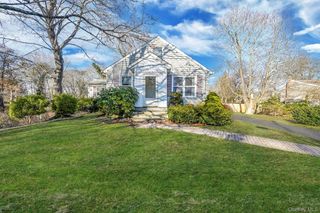 91 Tower Street, Sayville, NY 11782