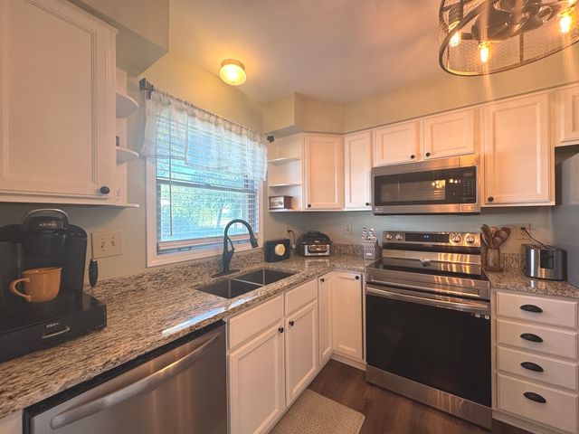 1626 Amhurst Way, Bourbonnais, IL 60914
