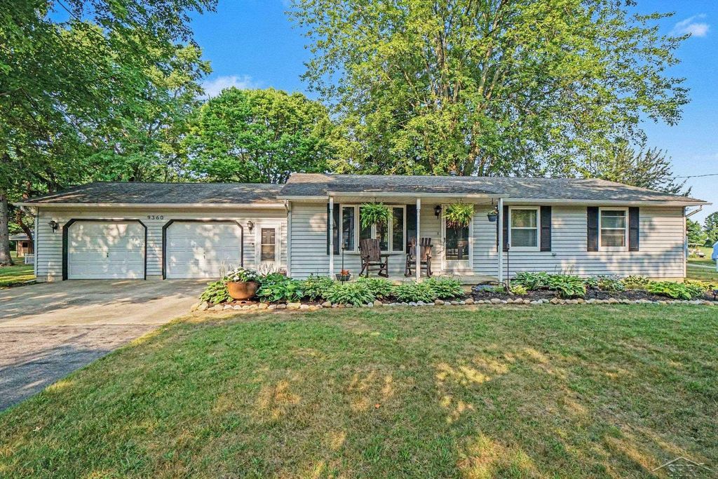 9360 Sheridan Road, Burt, MI 48417