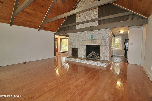 253 Hilltop Drive, Oneida, TN 37841