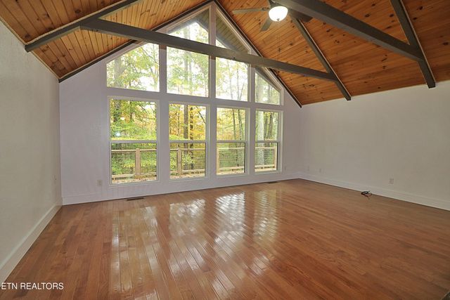 253 Hilltop Drive, Oneida, TN 37841