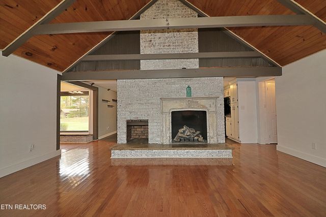 253 Hilltop Drive, Oneida, TN 37841