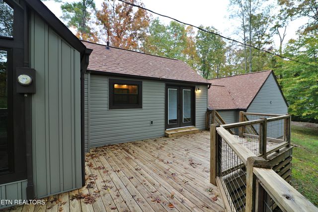 253 Hilltop Drive, Oneida, TN 37841