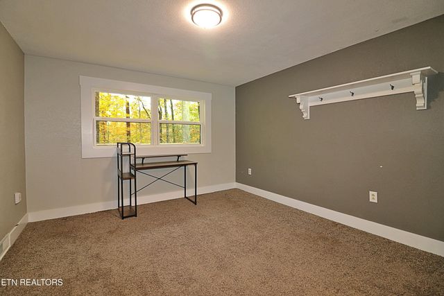 253 Hilltop Drive, Oneida, TN 37841