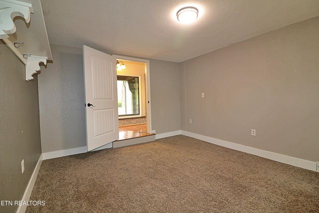 253 Hilltop Drive, Oneida, TN 37841