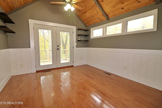 253 Hilltop Drive, Oneida, TN 37841