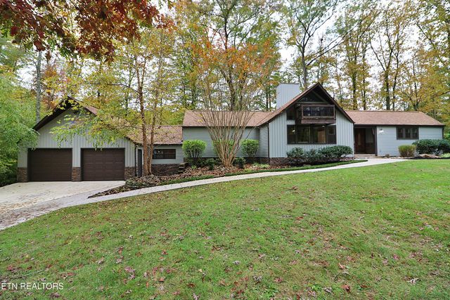 253 Hilltop Drive, Oneida, TN 37841