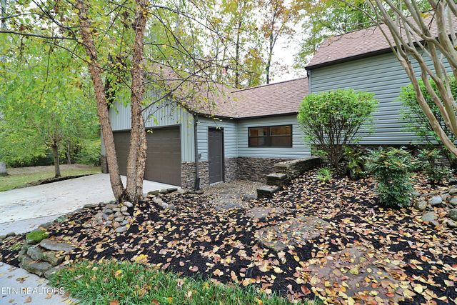 253 Hilltop Drive, Oneida, TN 37841