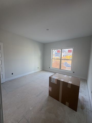 353 Young Lane, Pleasant View, TN 37146