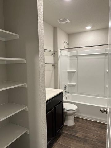 15012 Siberian Elm LN, Austin, TX 78724